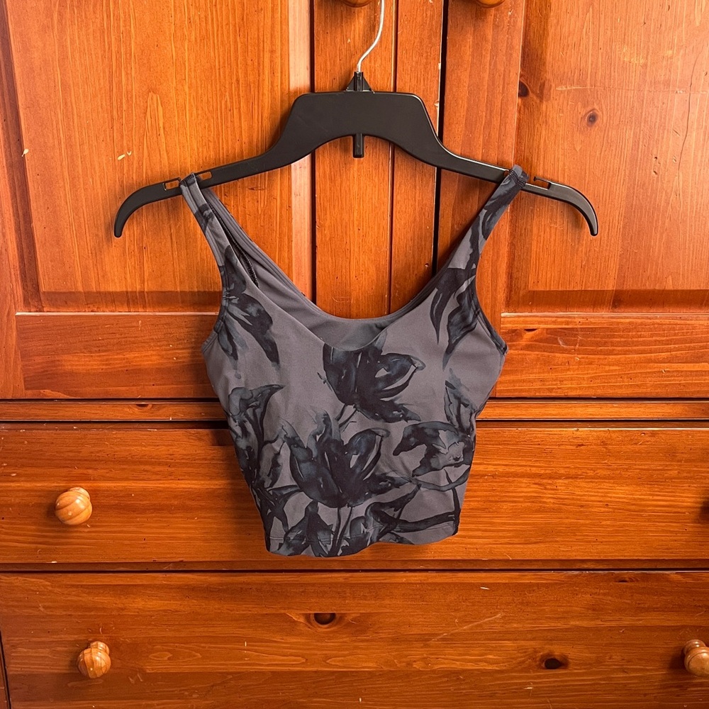 Lululemon size 2 align Floral Gray Crop Top